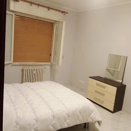 Very Comfortable Διαμέρισμα Voghera